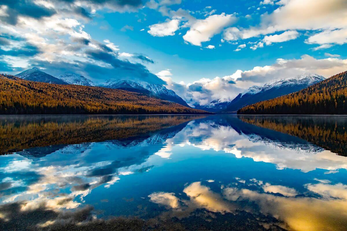 A lake with mountains in Montana.